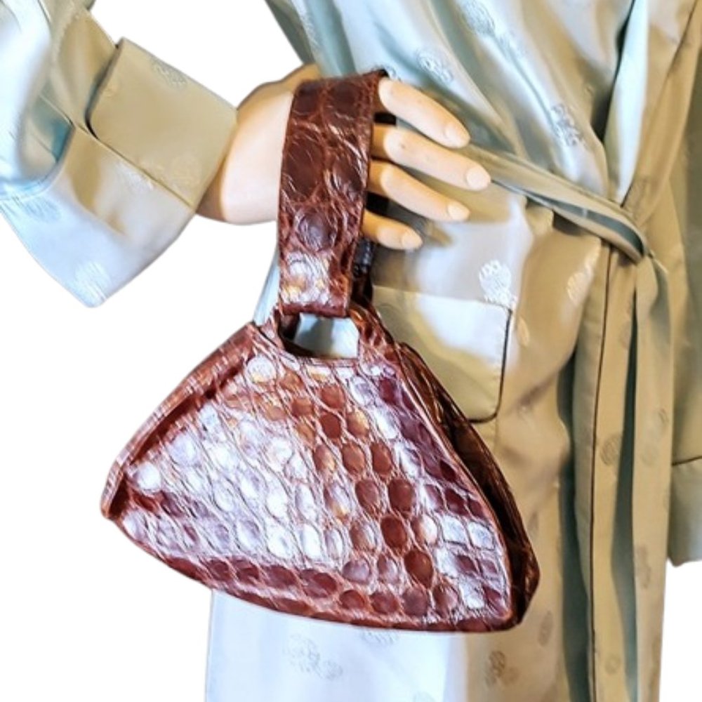 1940s Vintage Dark Brown Genuine Crocodile Small Handbag With A Top Handle - Picture 2 of 8